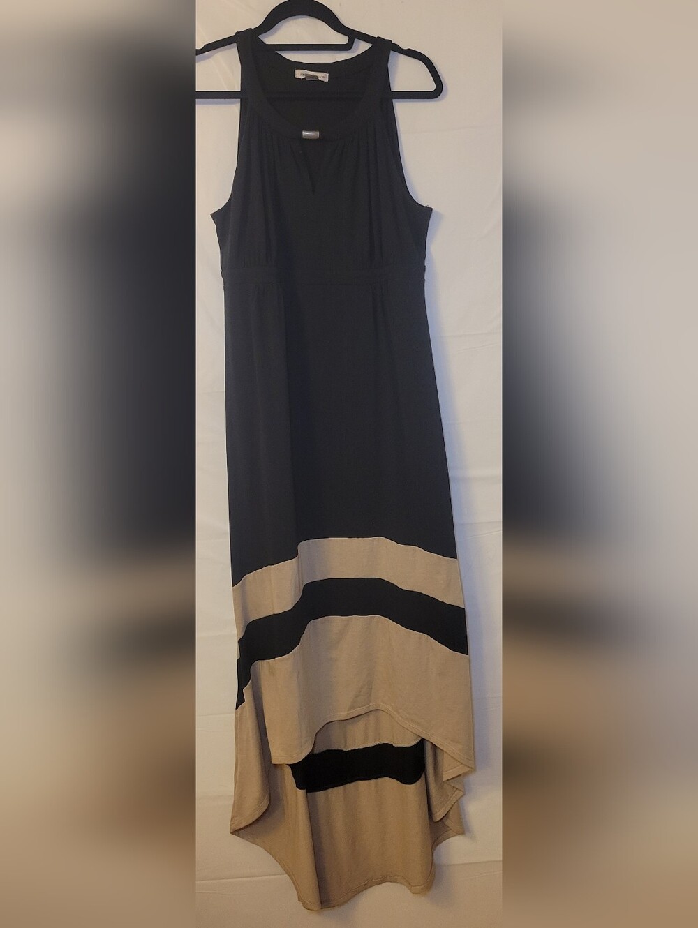 Sleeveless Black and Beige High-Low Maxi Dress